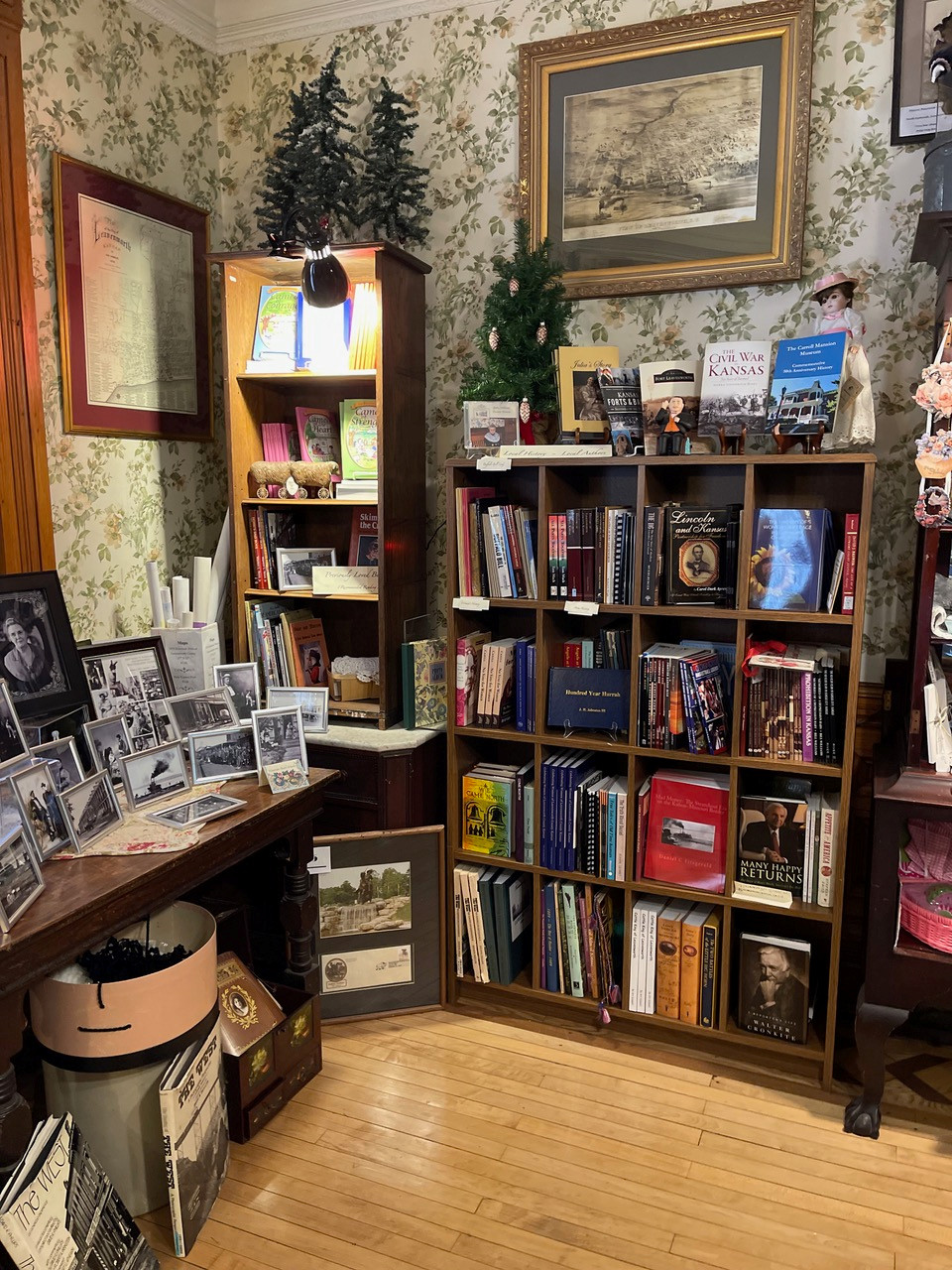 Gift Shop.